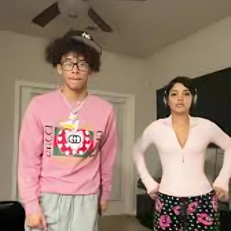 Yzeqez Timmons making tiktok with his girlfriend, Des Haig.